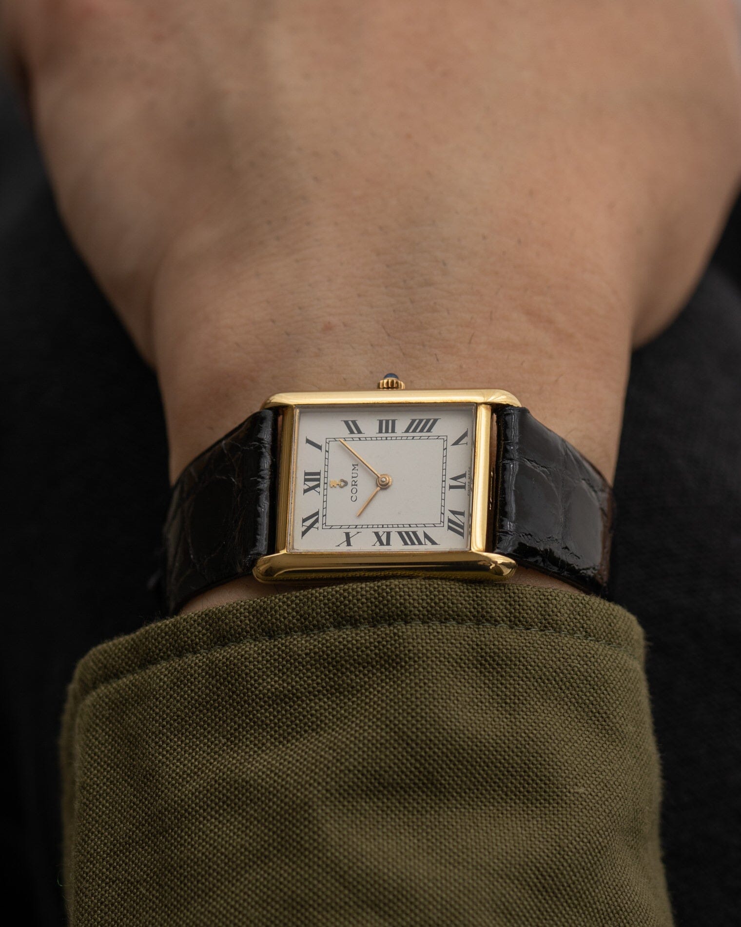 CORUM レクタングル YG ホワイトローマン Watch CORUM