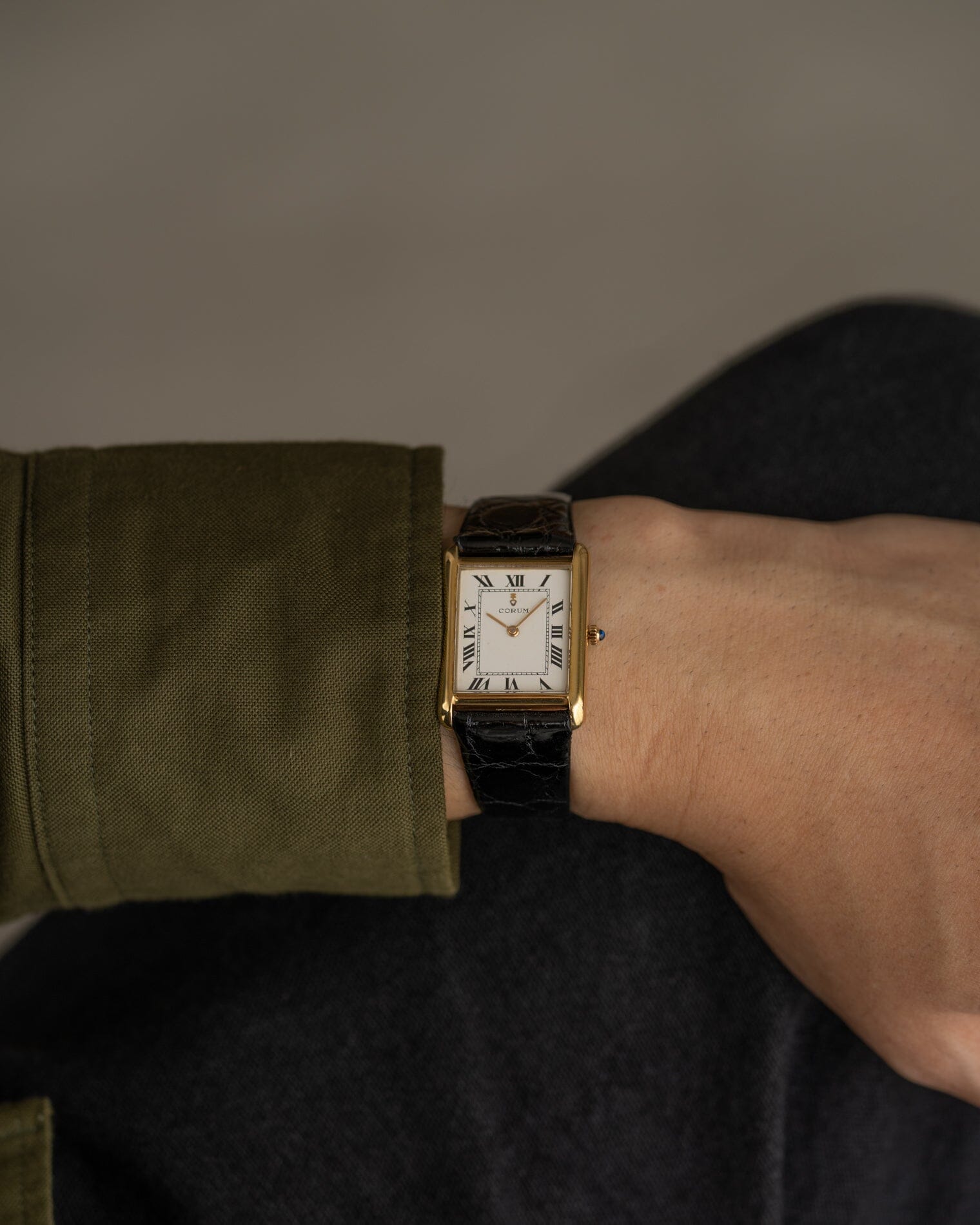 CORUM レクタングル YG ホワイトローマン Watch CORUM