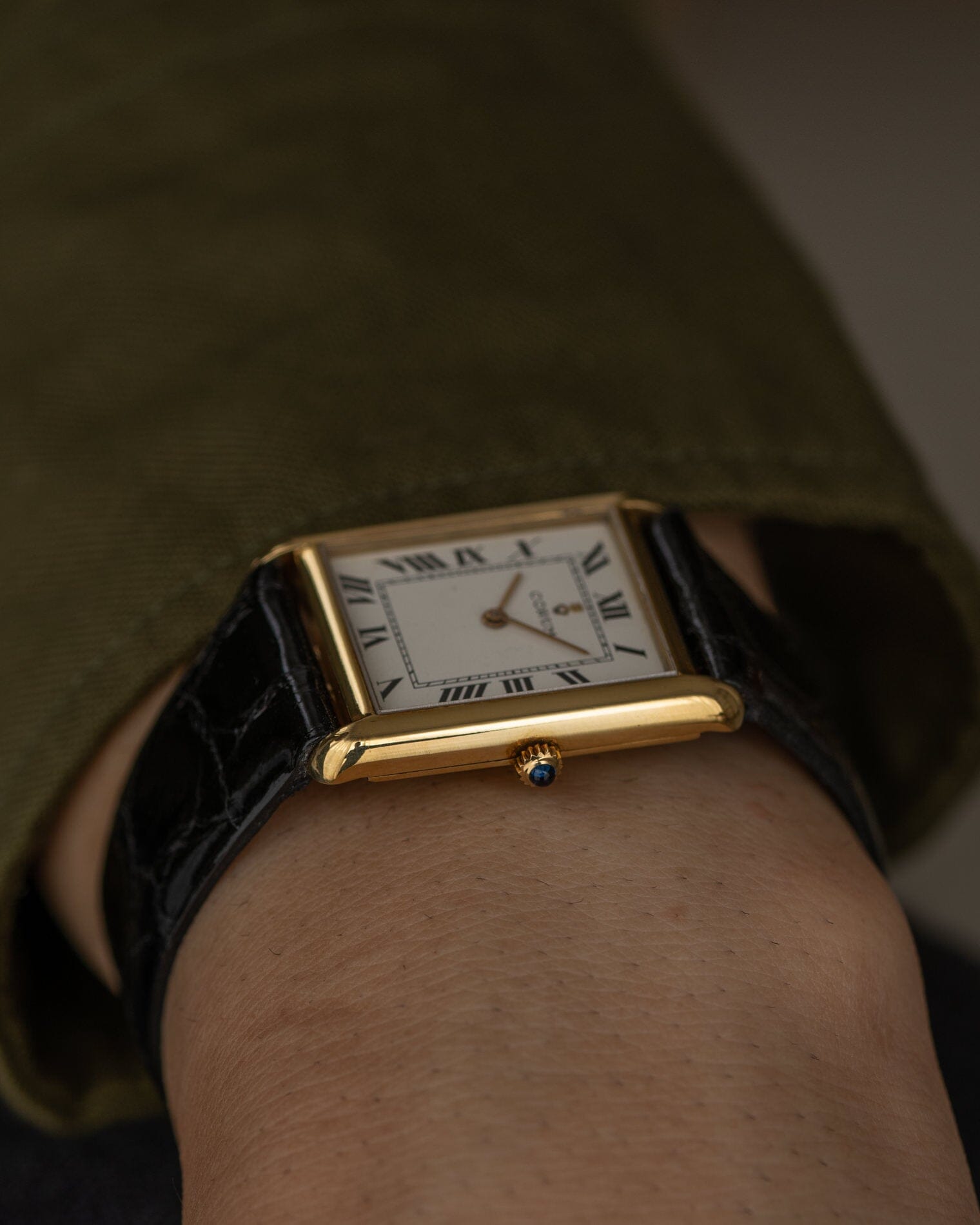 CORUM レクタングル YG ホワイトローマン Watch CORUM