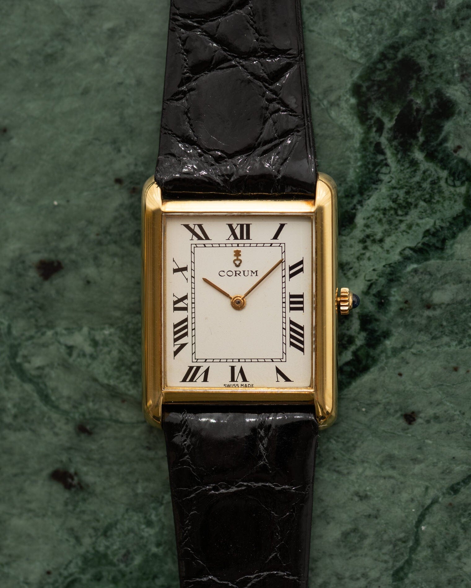 CORUM レクタングル YG ホワイトローマン Watch CORUM