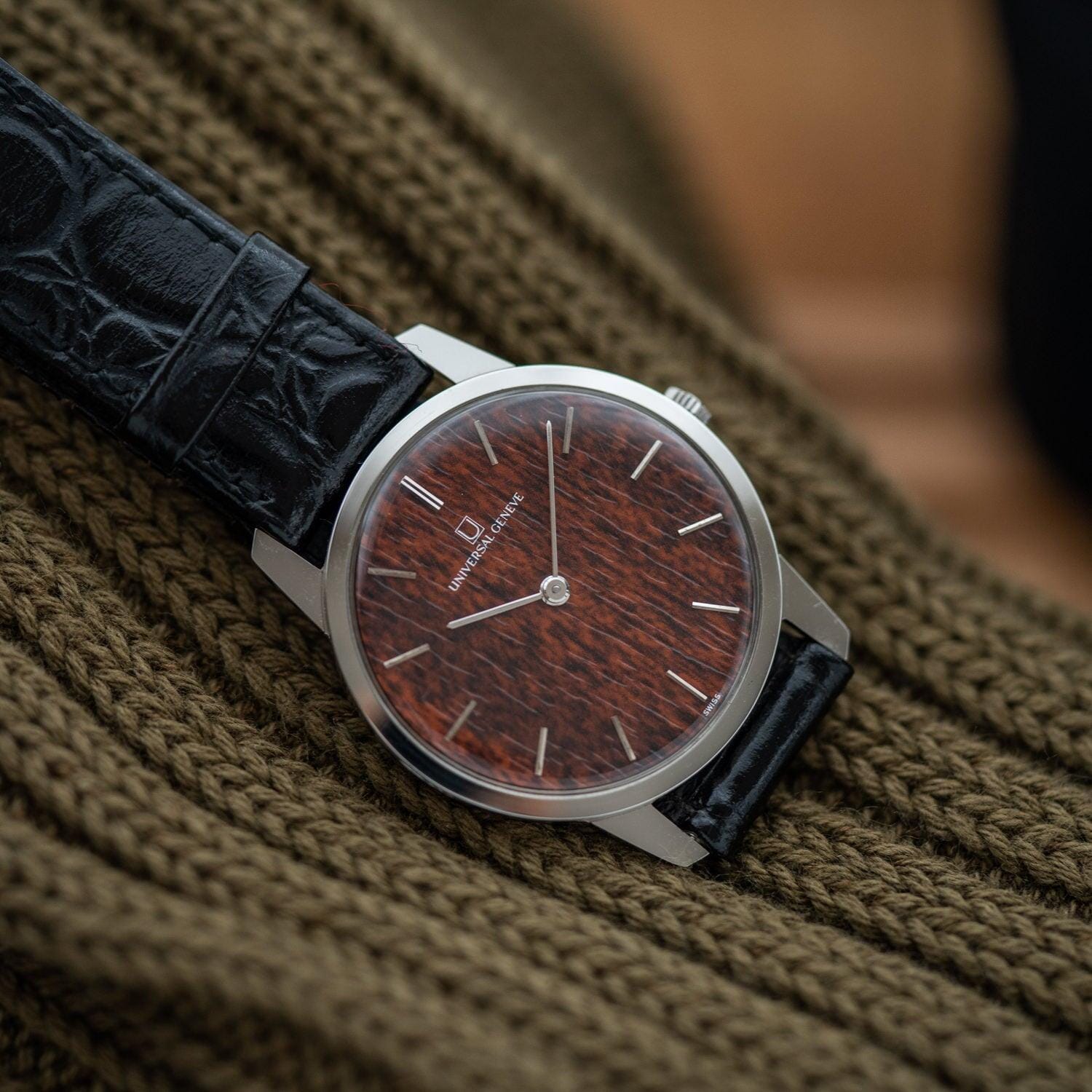 UNIVERSAL GENÉVE Round Wood Dial - Arbitro