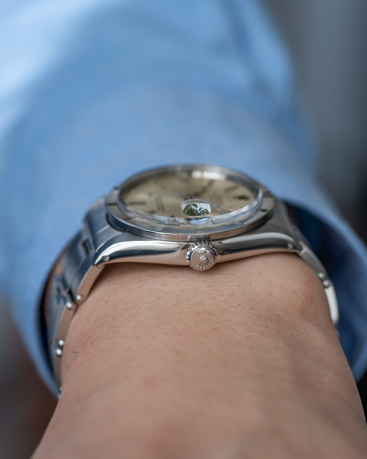 Rolex Oyster Perpetual Date 1501 Silver Dial with Riveted Bracelet Watch ROLEX