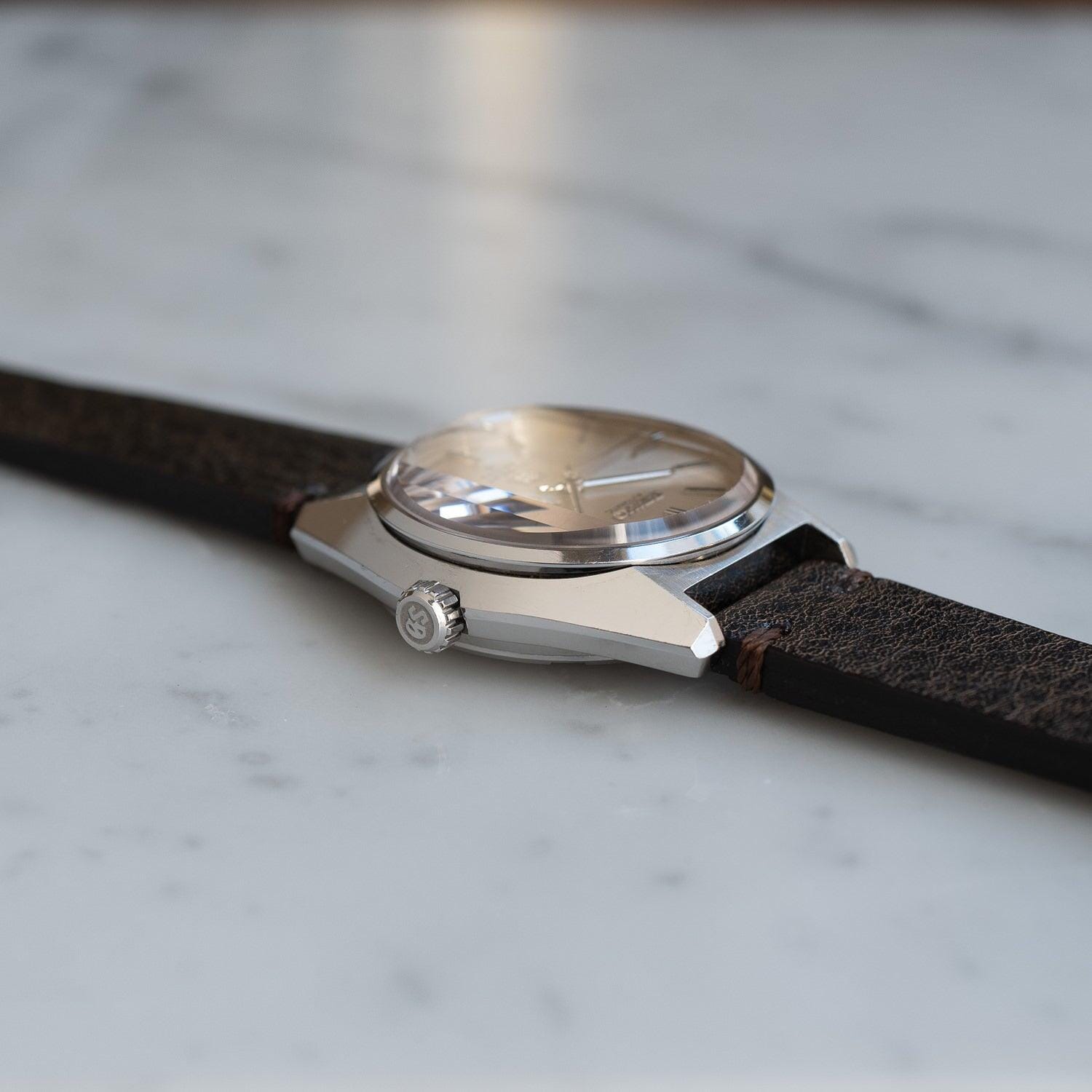 GRAND SEIKO Hi-BEAT 6146-8010 "Arabesque" Faceted Crystal - Arbitro