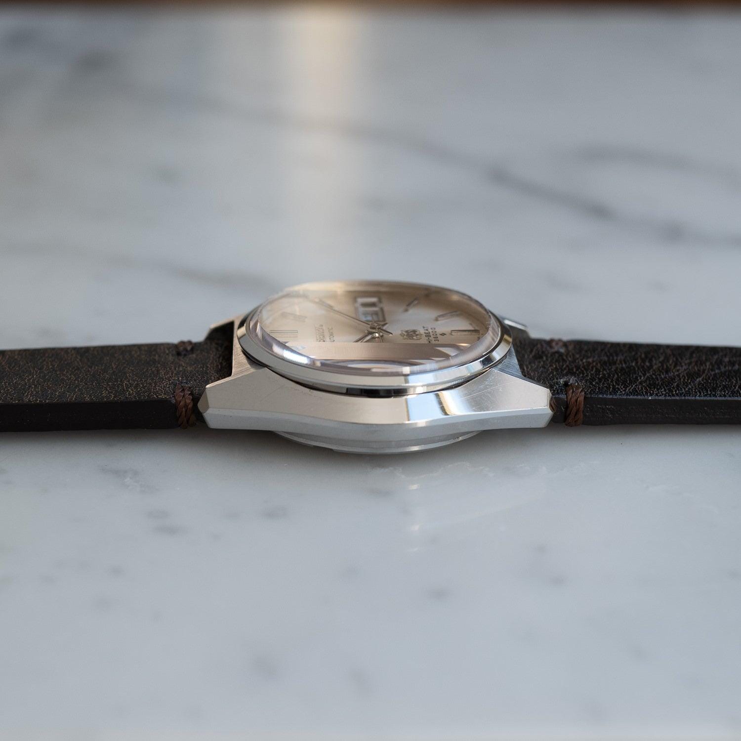 GRAND SEIKO Hi-BEAT 6146-8010 "Arabesque" Faceted Crystal - Arbitro