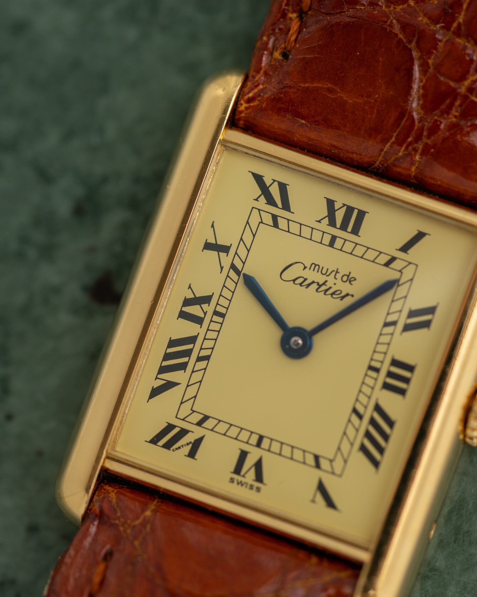 カルティエ マストタンク LM アイボリーローマン QZ Watch CARTIER 