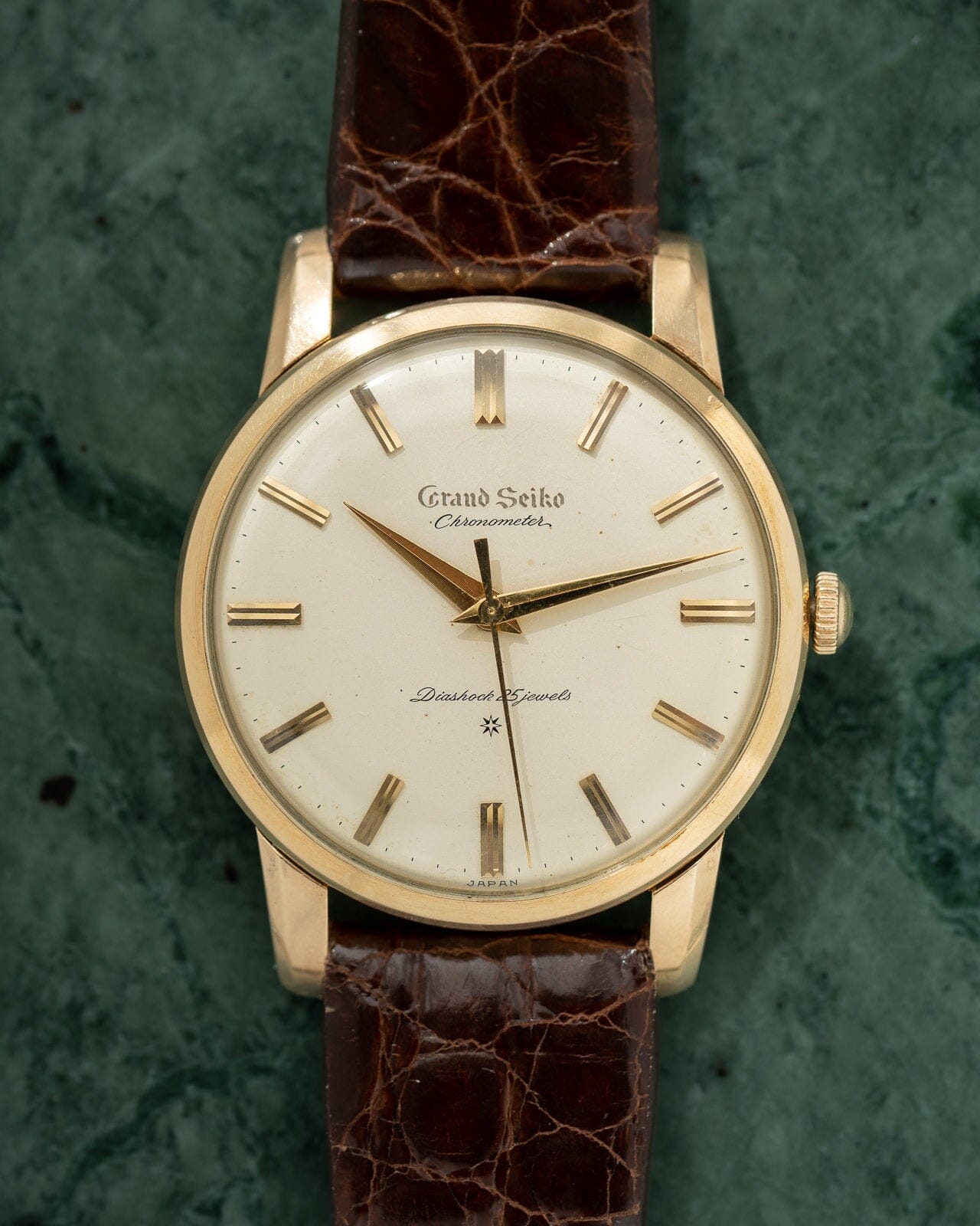 Grand Seiko First J14070 Carved Logo Dial 1960 | ARBITRO