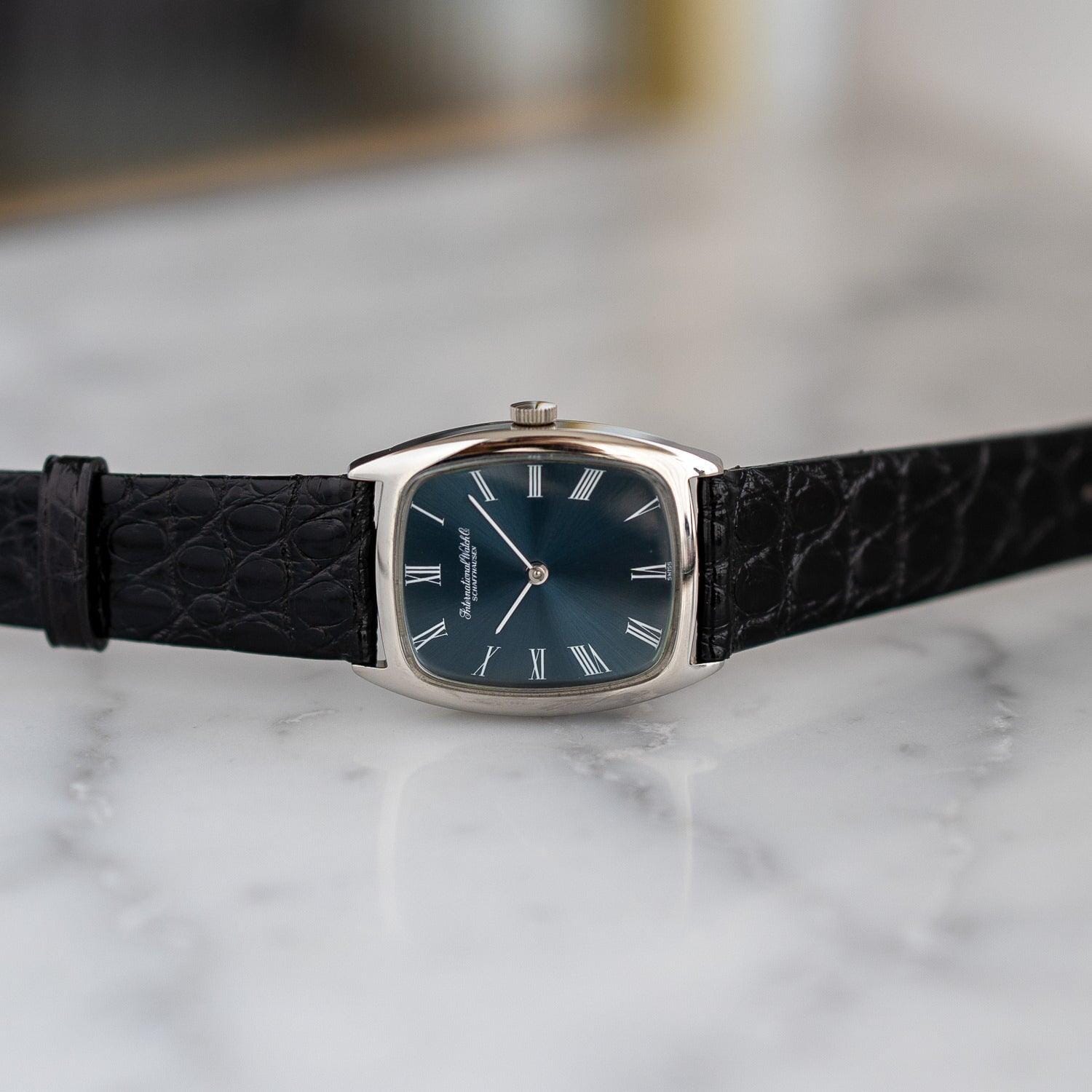 IWC Rectangle 2582 Navy Dial - Arbitro