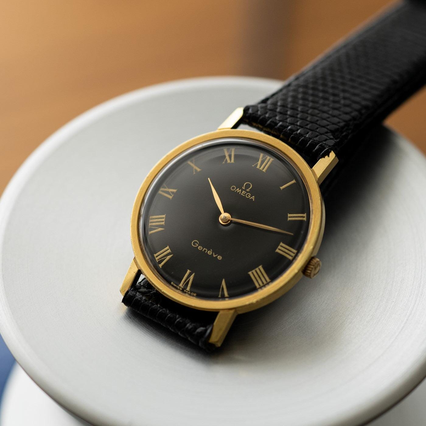 OMEGA Geneve Black Gilt Roman Dial 1970s - Arbitro