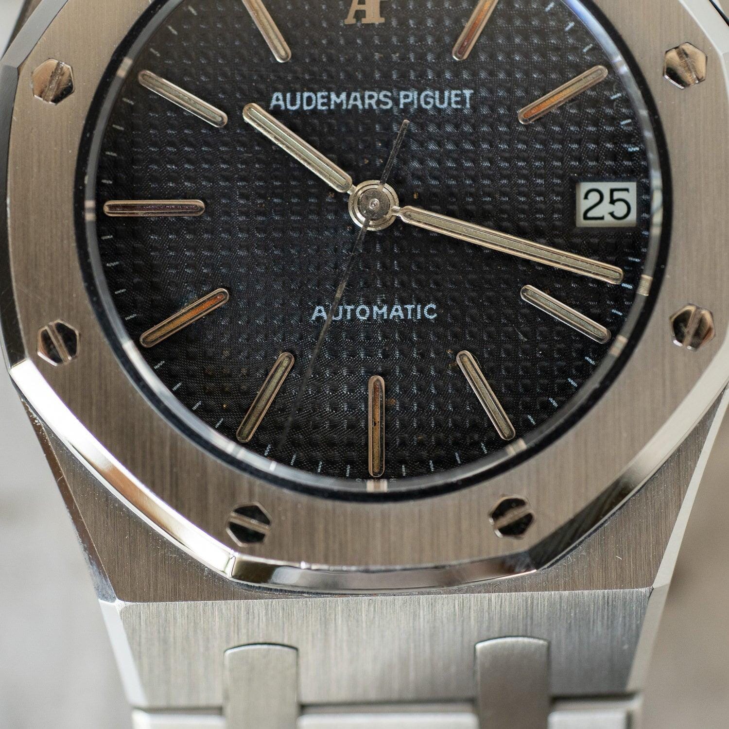 AUDEMARS PIGUET Royal Oak 4100ST Black Dial - Arbitro