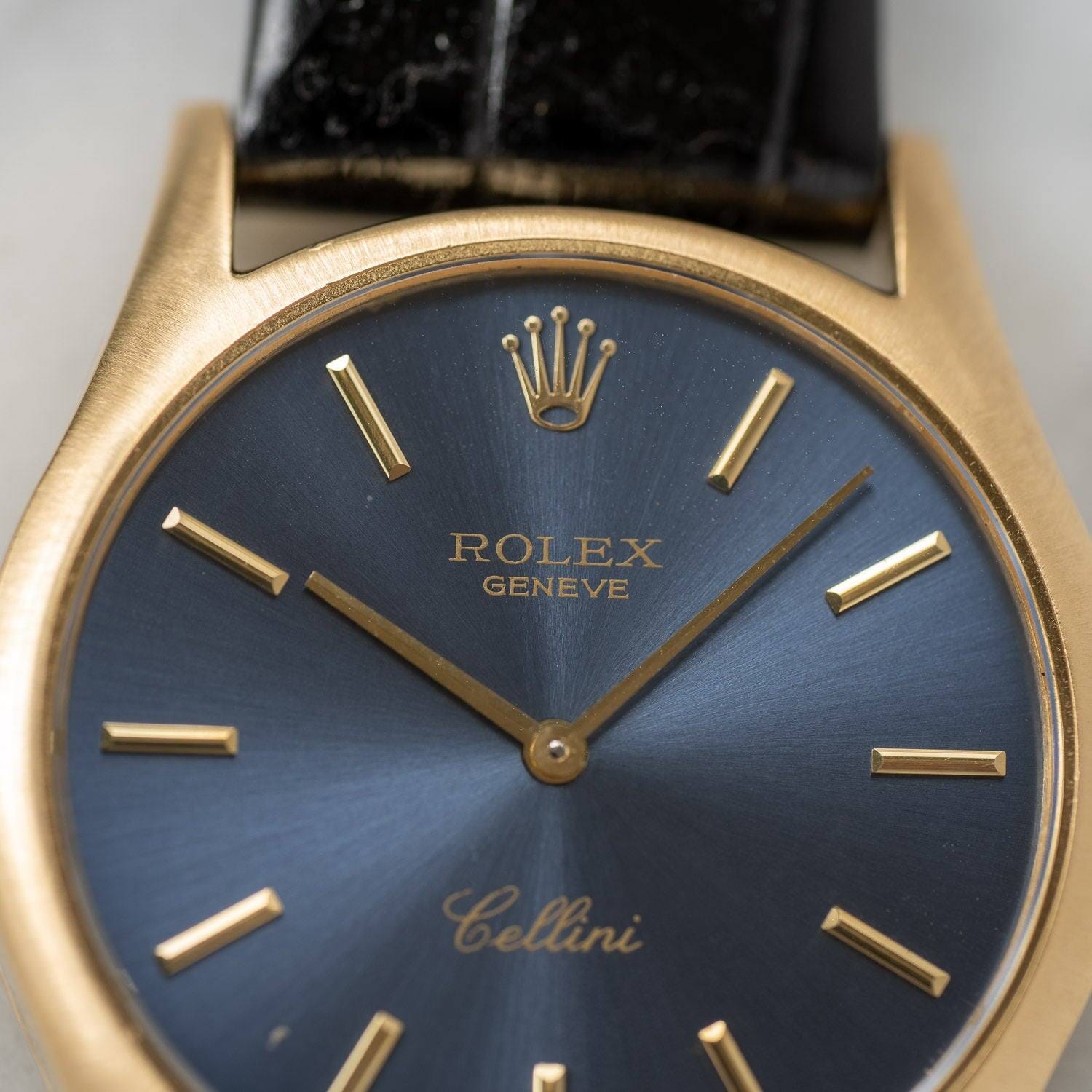 ROLEX Cellini 3804 YG Navy Dial - Arbitro