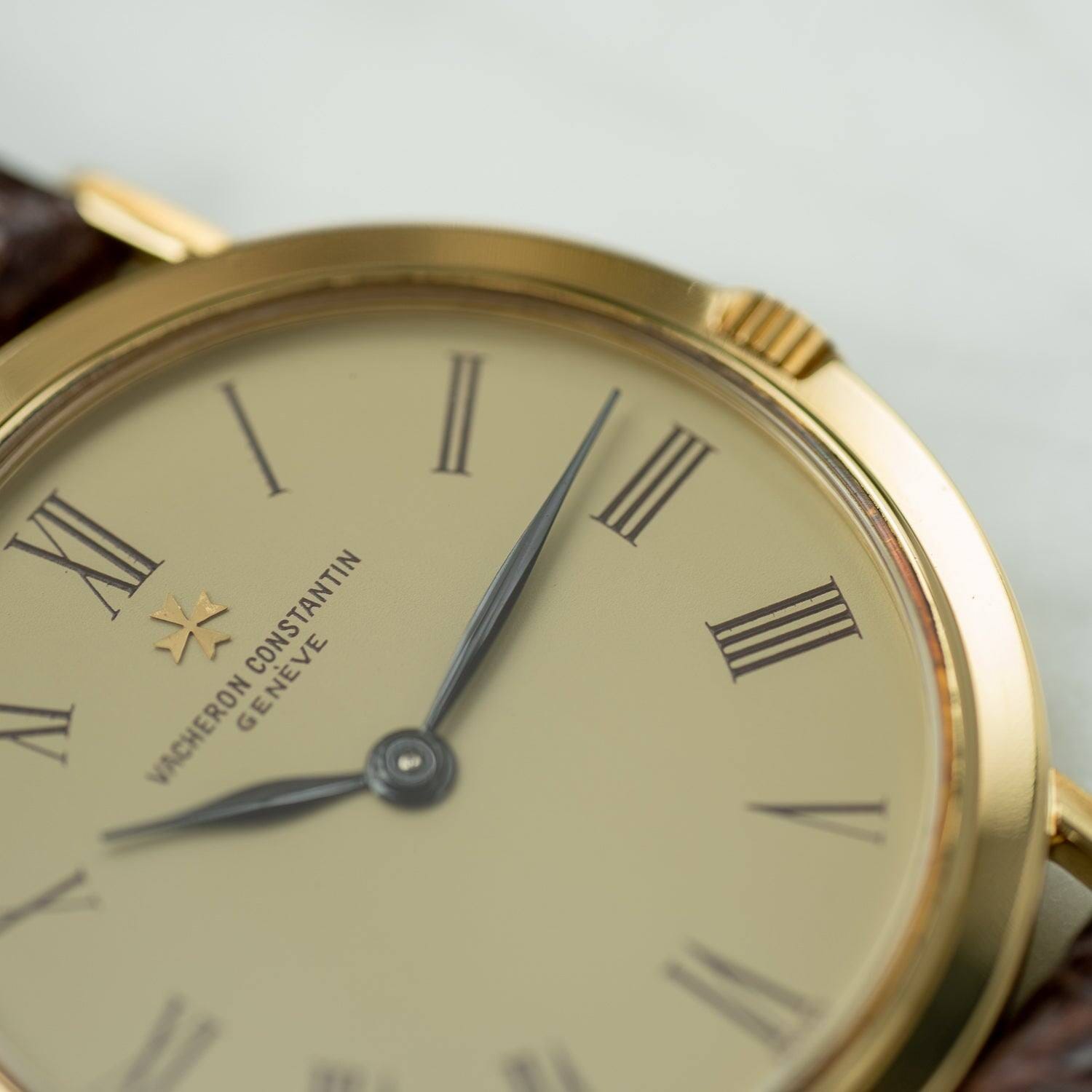 VACHERON CONSTANTIN 39027 YG Ivory Roman - Arbitro